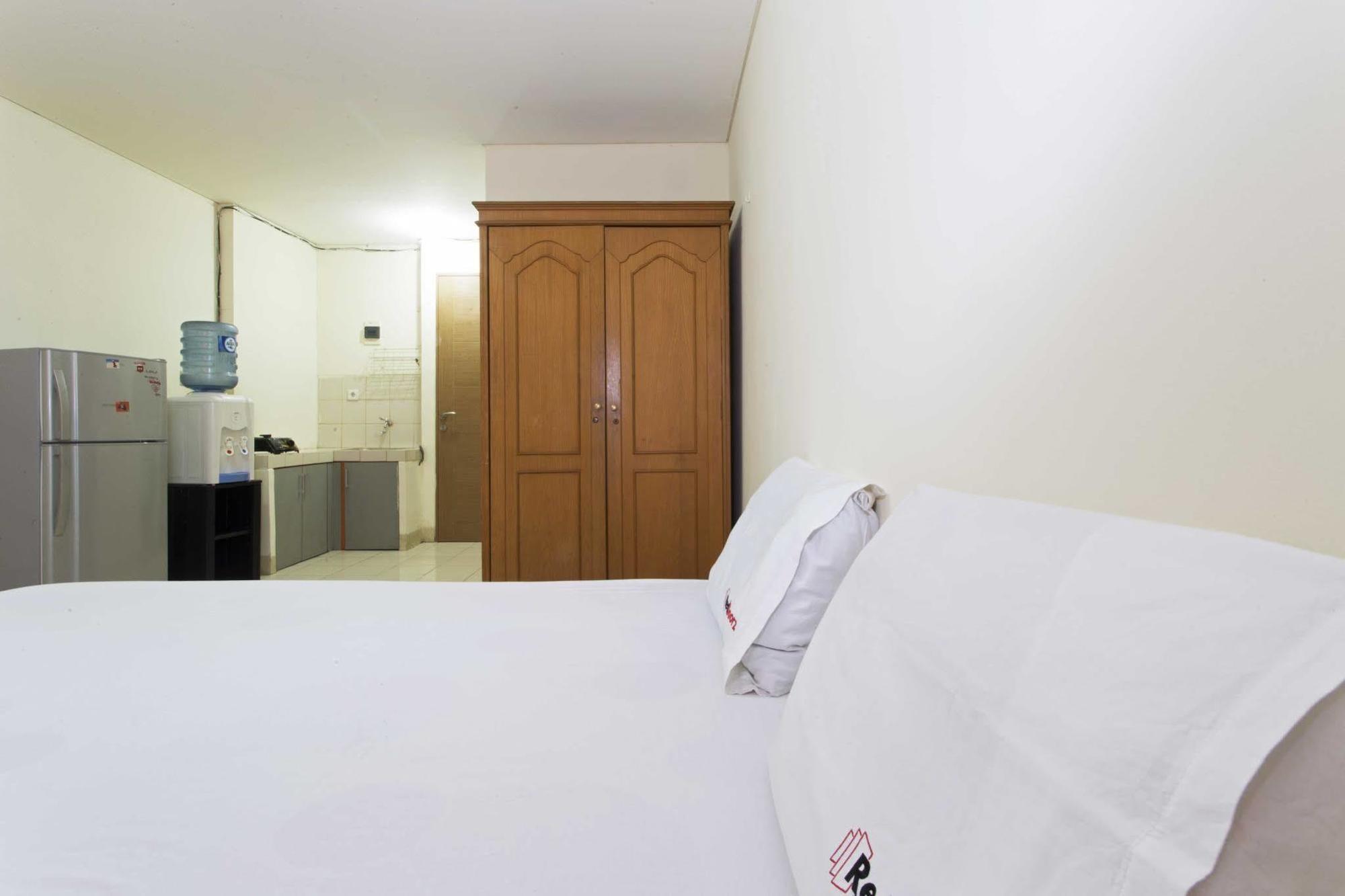 Reddoorz Apartment @ Pulo Gadung Jakarta Eksteriør billede