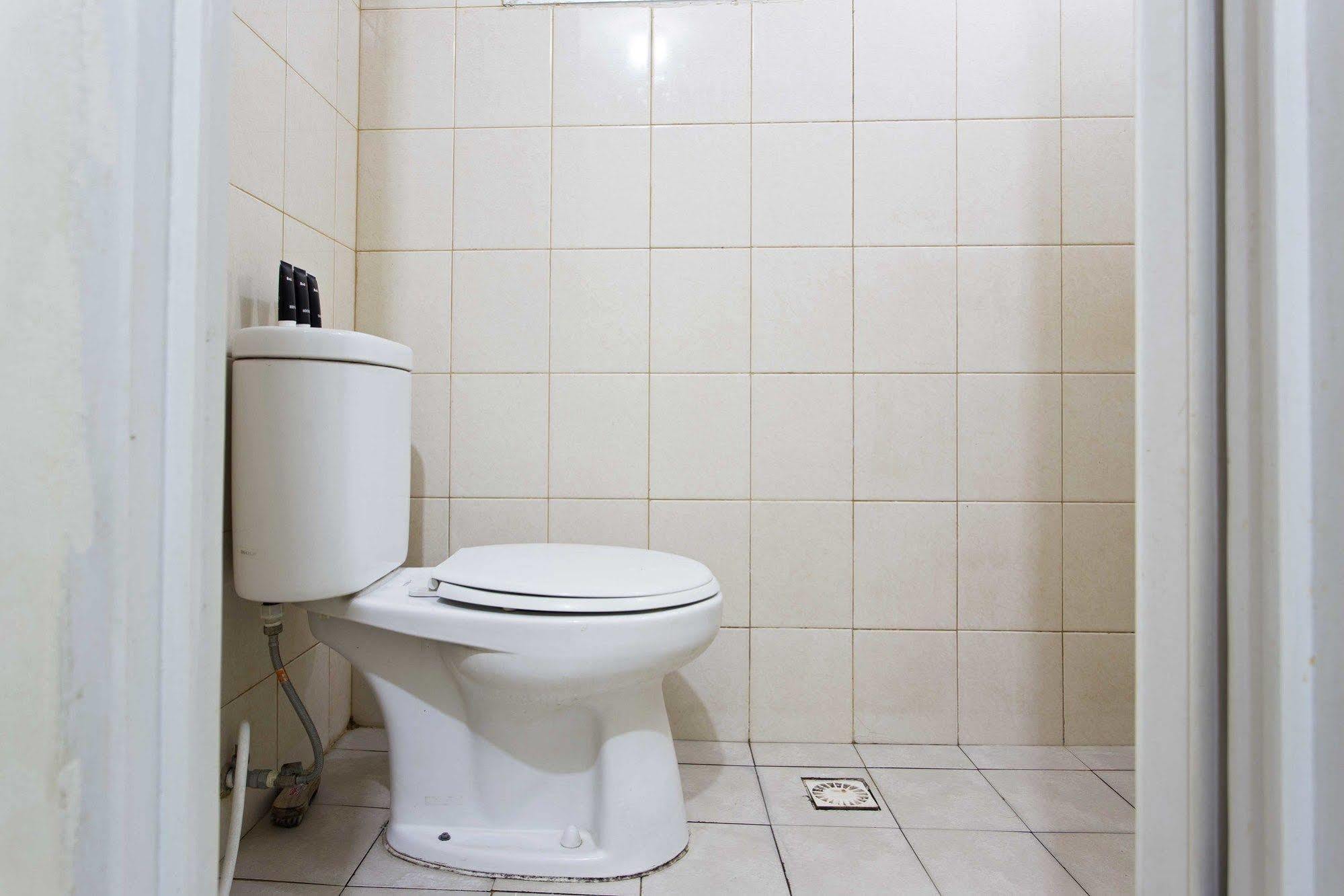 Reddoorz Apartment @ Pulo Gadung Jakarta Eksteriør billede